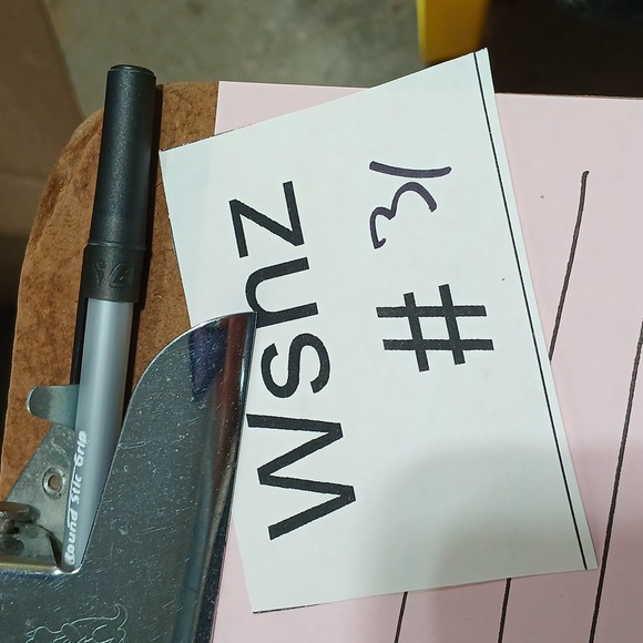 Sutro black leather weave look laced loafers. Mint condition. Size 8.5 - Picture 10 of 10